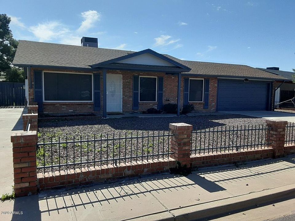 1st image of 1543 E Hampton Cir
