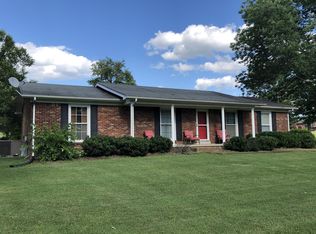 2132 Old Highway 31e Ct, Westmoreland, TN 37186