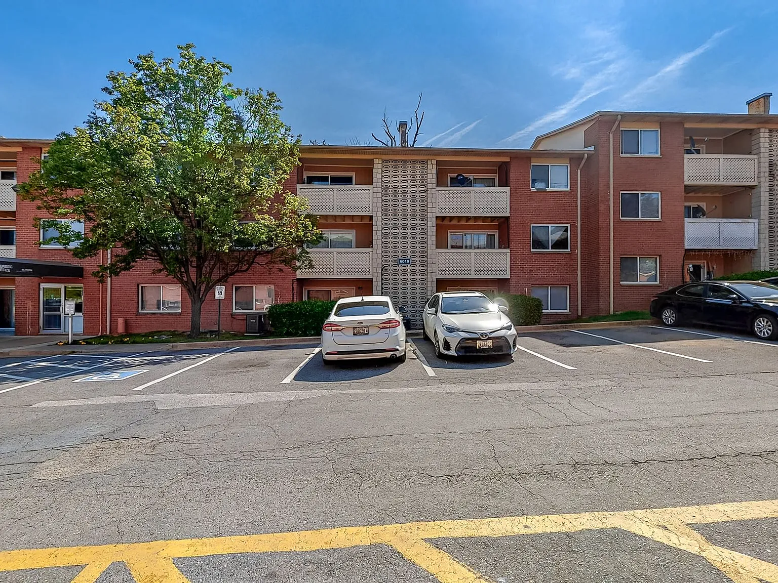 Eastdale Apartments — Photo 3