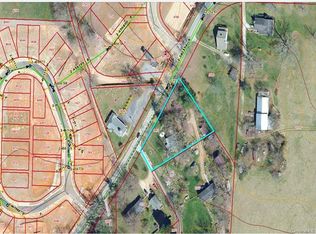 132 Avery Creek Rd, Arden, NC 28704