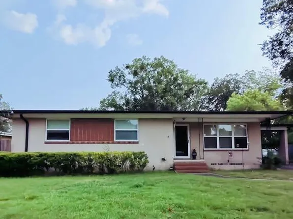 4626 BURGUNDY Road N, Jacksonville, FL 32210