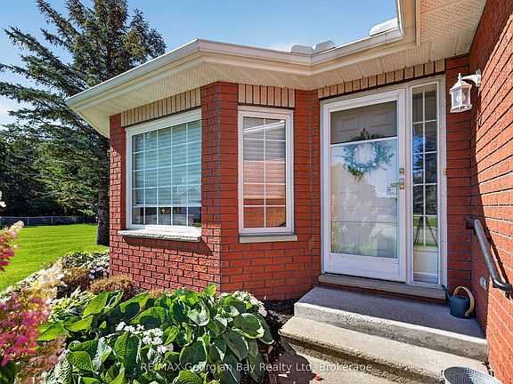 2nd image of 90 Thompsons Rd #5