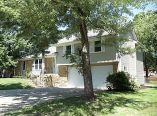 18706 E 28th St S, Independence, MO 64057