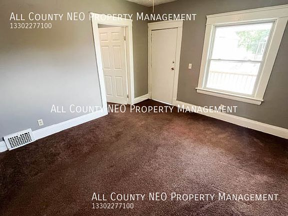 3rd image of 9801 Raymond Ave #Up