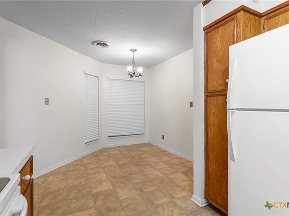 4th image of 103 Windward Ct