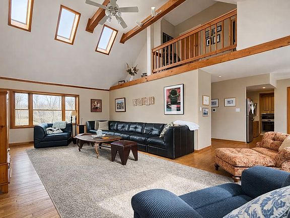 3rd image of 3112 Roses Brook Rd #1