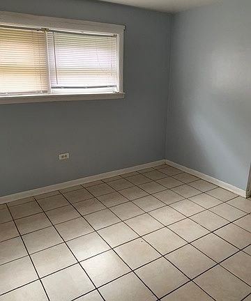 4th image of 180 Golfview Dr