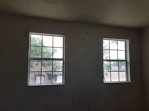 4th image of 114 Lighthall Pl
