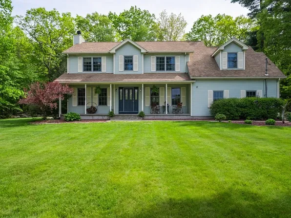 83 Pondview Cir, Belchertown, MA 01007