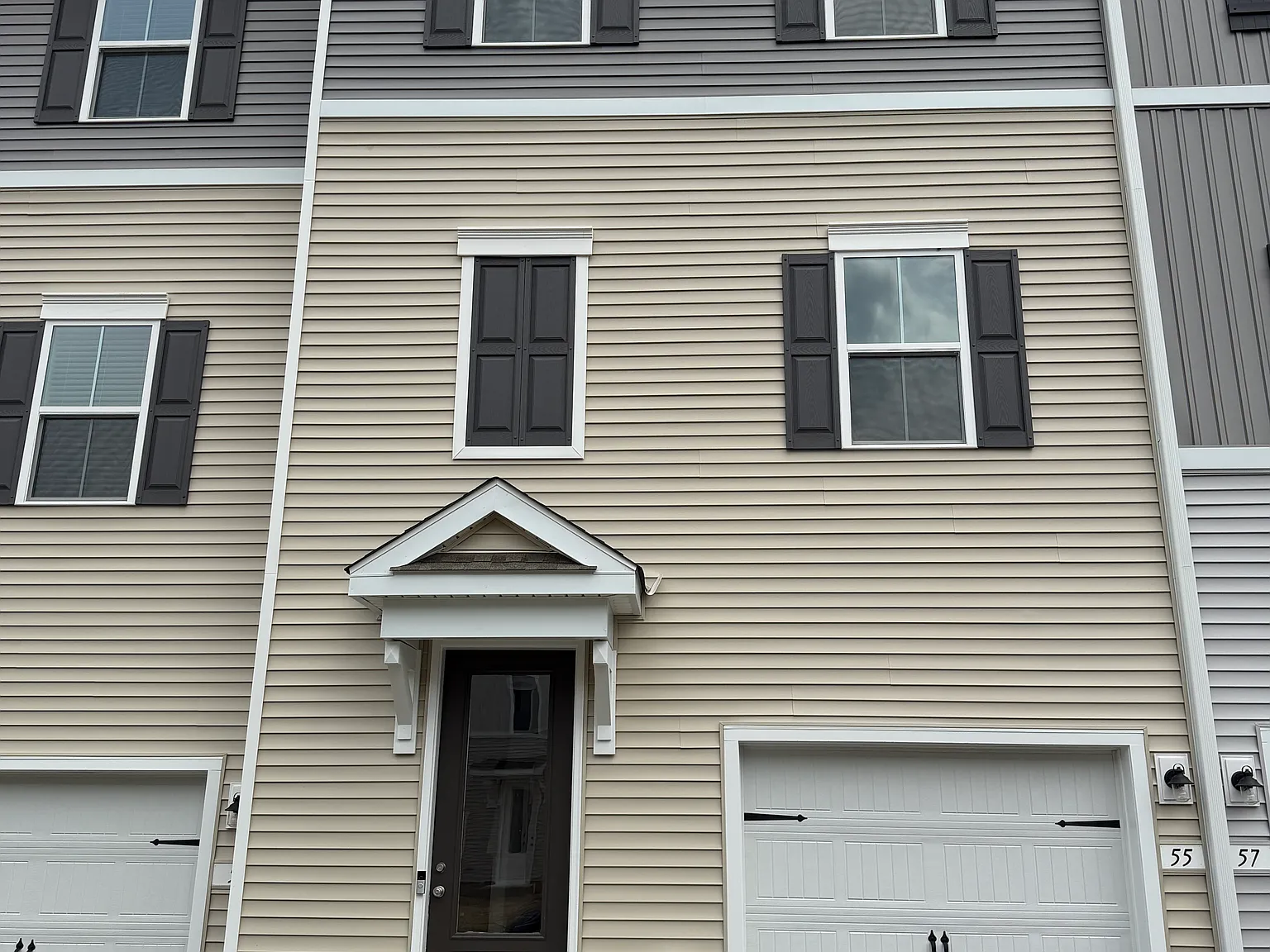 4 bed, 3.5 bath, 2090 sqft, $3,250 — Photo 1