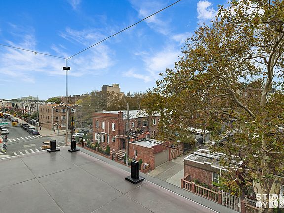 4th image of 404 Midwood St #4F