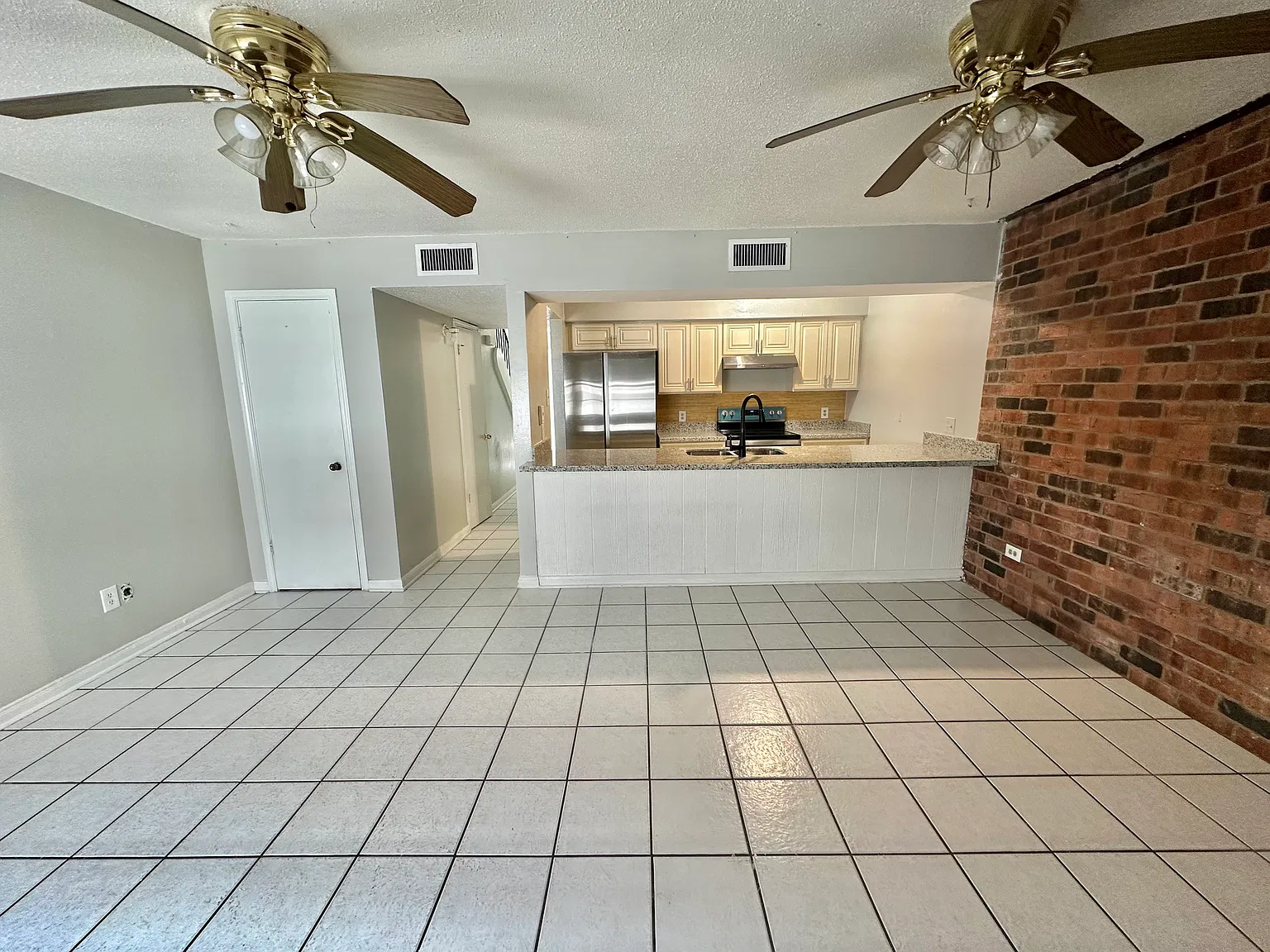 3213 Idaho Ave — Photo 1
