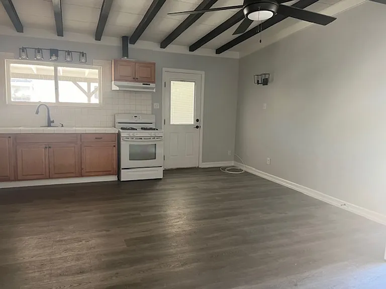 301 E J St — Photo 11