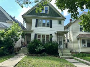 1233 S 71st St, West Allis, WI 53214