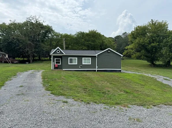 705 N Murray St, Gainesboro, TN 38562