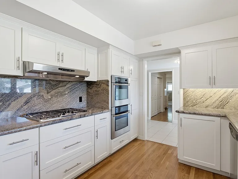 13565 Wendy Ln — Photo 8