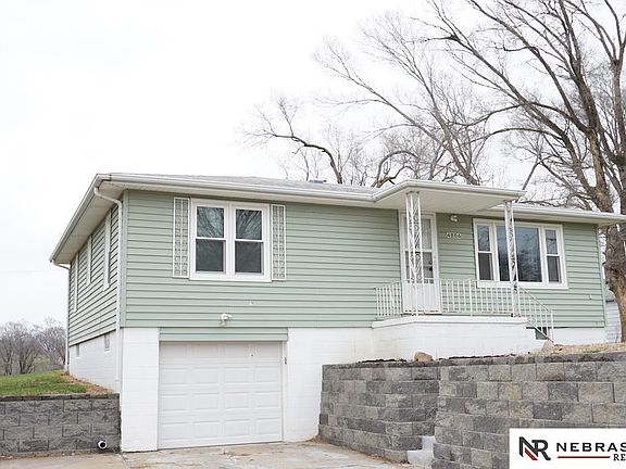 2nd image of 4206 Olive St
