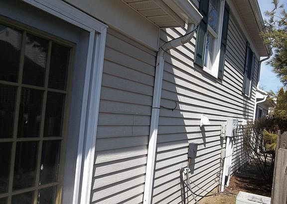 2nd image of 4261 Hadley Ct