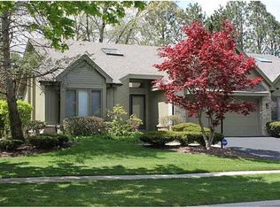 2725 Pine Knoll Dr #2725, Toledo, OH 43617