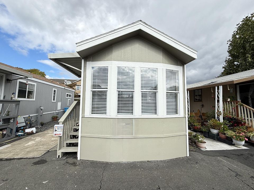 1st image of 111 El Crystal Dr #111