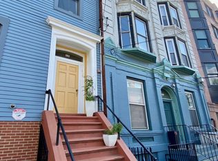 221 4th St APT 4L, Jersey City, NJ 07302