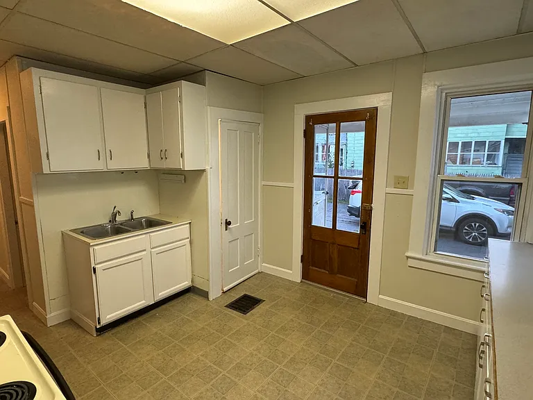 4 Six Depot St #6 — Photo 1