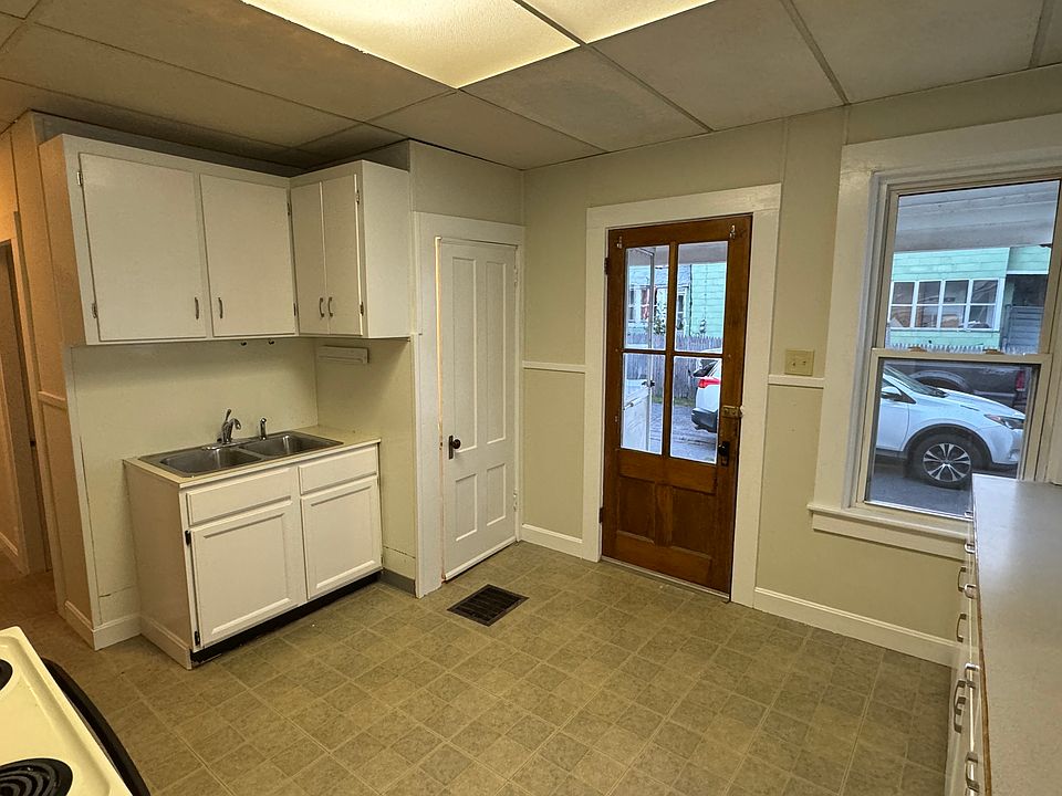1st image of 4 Six Depot St #6