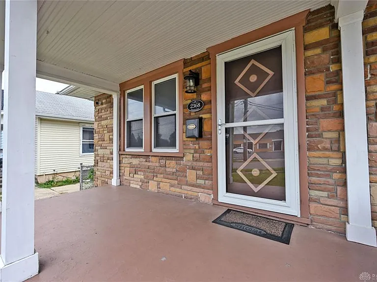 2368 Fauver Ave — Photo 6