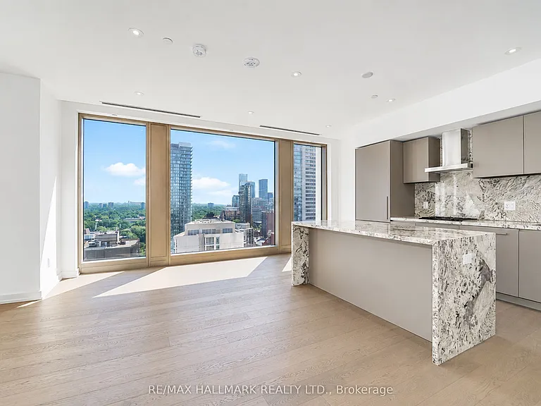 1315 Bay St #1901 — Photo 2