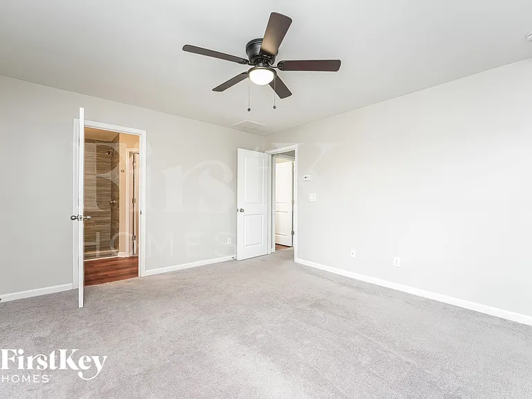 1035 Sutherland Dr — Photo 11