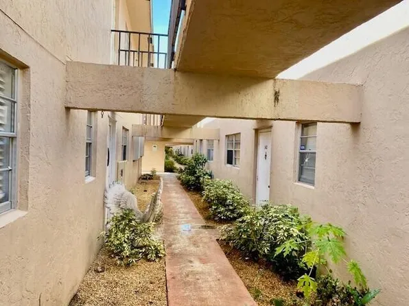 600 SW 2nd Ave APT 140, Boca Raton, FL 33432