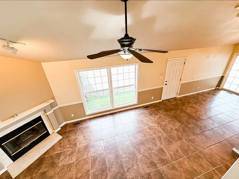 4007 Balmoral Dr — Photo 16