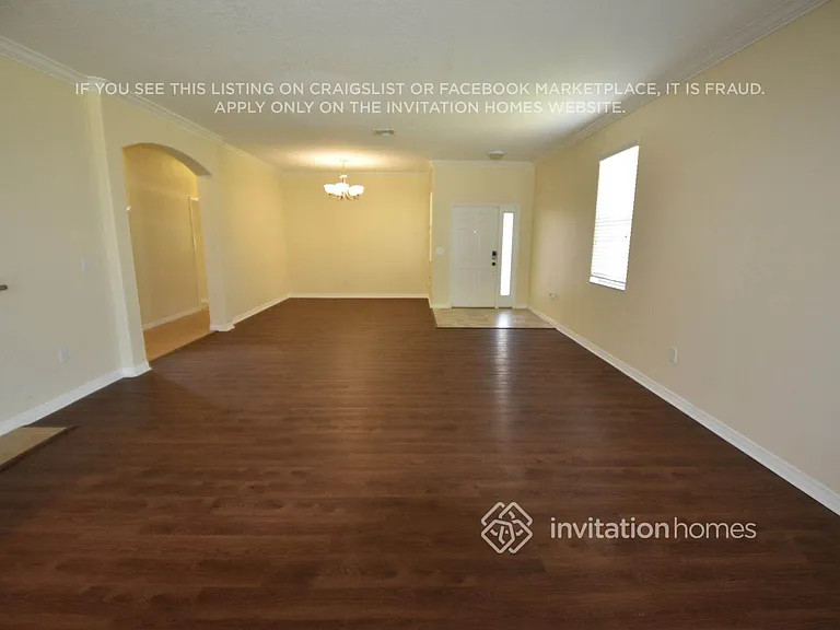 1423 Tahoe Springs Ct — Photo 3