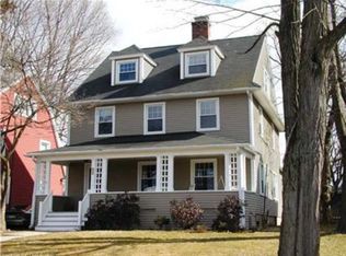 40 Whiting Ln, West Hartford, CT 06119