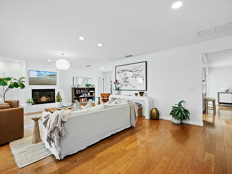 232 Cove Pl — Photo 6