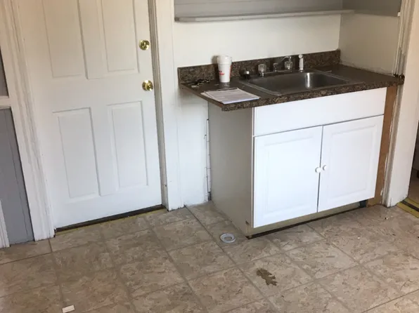 320 Pleasant St #11, Gardner, MA 01440