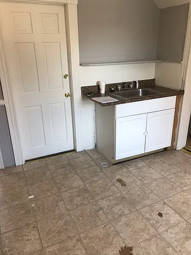 320 Pleasant St #11 Photo 1