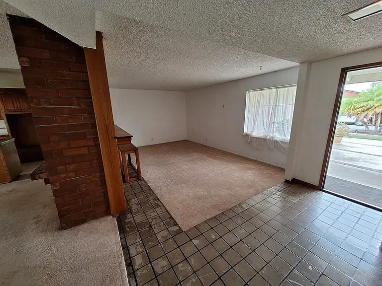 2822 E Alden Pl — Photo 10