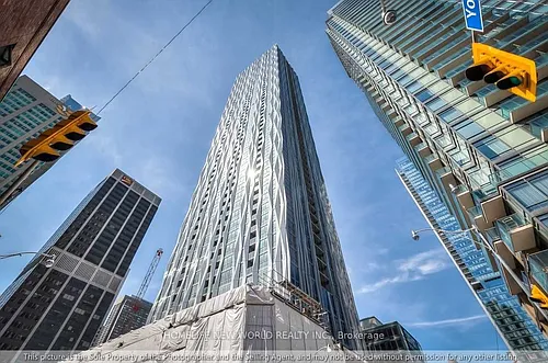 1 Yorkville Ave #2810 Photo 1