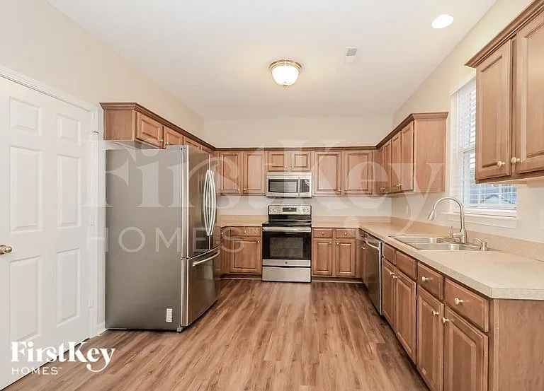5290 Crosswinds Rd — Photo 6