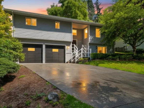1216 E Clearbrook Drive, Bellingham, WA 98229