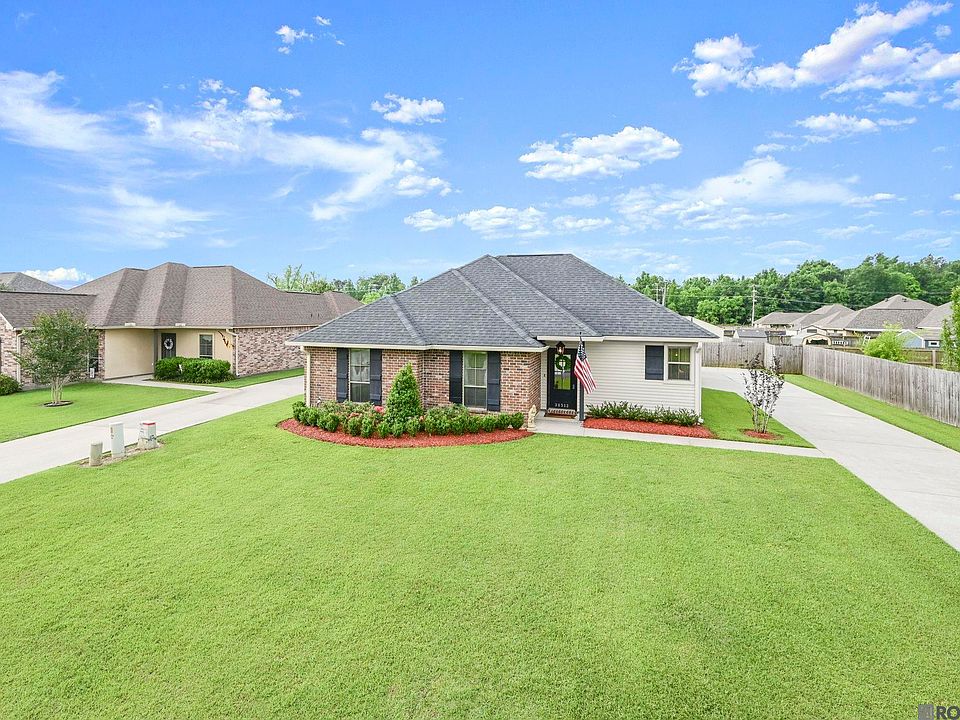 1st image of 38513 East Ct