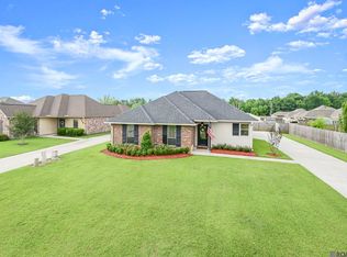 38513 East Ct, Prairieville, LA 70769