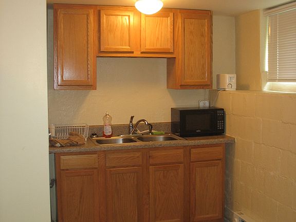 4th image of 107 Yeardley Ave