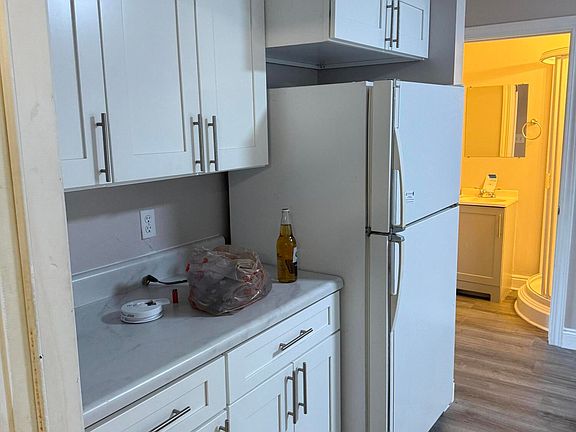 3rd image of 801 Forest Cove Ct