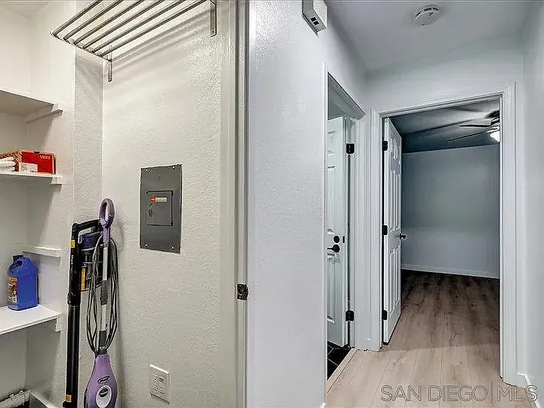1124 Eureka St #17 — Photo 13