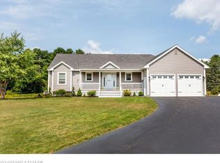 32 E Wind Dr, Buxton, ME 04093
