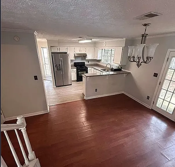 1089 Ashbury Dr — Photo 8