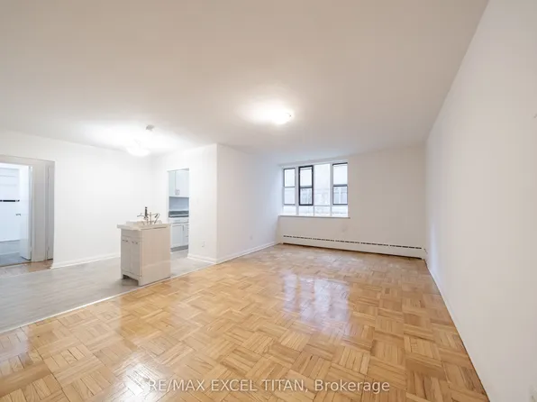 77 Erskine Ave #M8, Toronto, ON M4P 1Y5