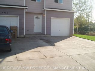 4850 48th Loop APT B, Sweet Home, OR 97386